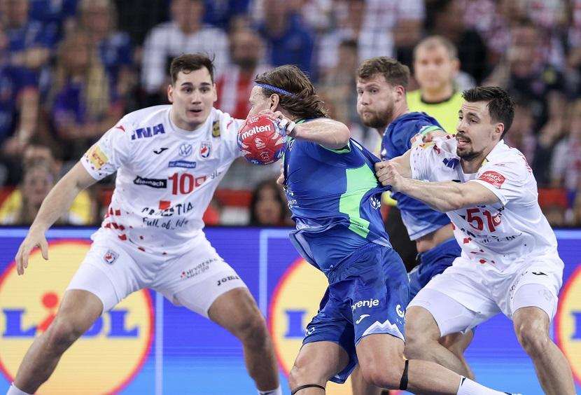 NAKON VELIKE DRAME HRVATSKA JE U ČETVRTFINALU: Slovenci "pali" u Areni NAKON VELIKE DRAME HRVATSKA JE U ČETVRTFINALU: Slovenci "pali" u Areni