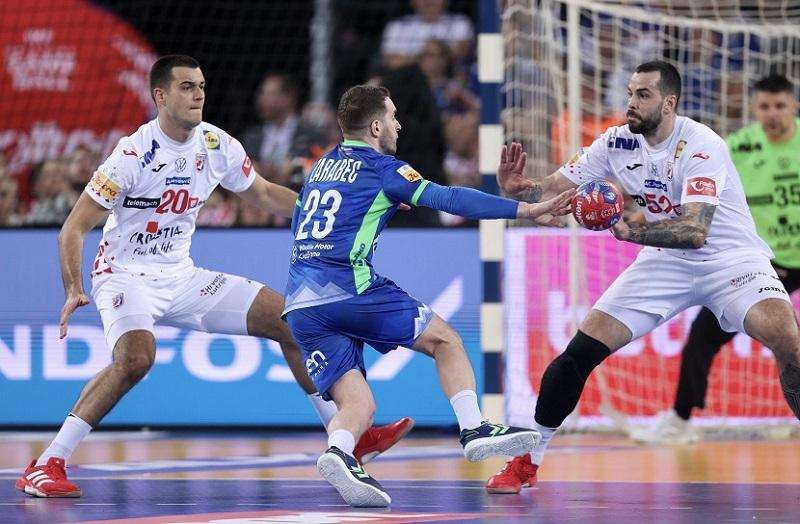 NAKON VELIKE DRAME HRVATSKA JE U ČETVRTFINALU: Slovenci "pali" u Areni NAKON VELIKE DRAME HRVATSKA JE U ČETVRTFINALU: Slovenci "pali" u Areni