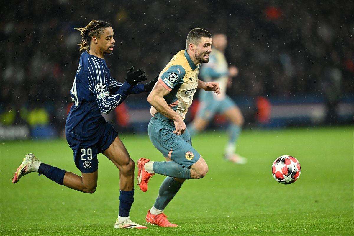 SVI REZULTATI LIGE PRVAKA: Težak poraz Bayerna kod Feyenoorda, PSG pobijedio Manchester City, Reala uz asistenciju Modrića deklasirao Salzburg Mateo Kovačić u utakmici protiv PSG-a / Foto: Anadolu