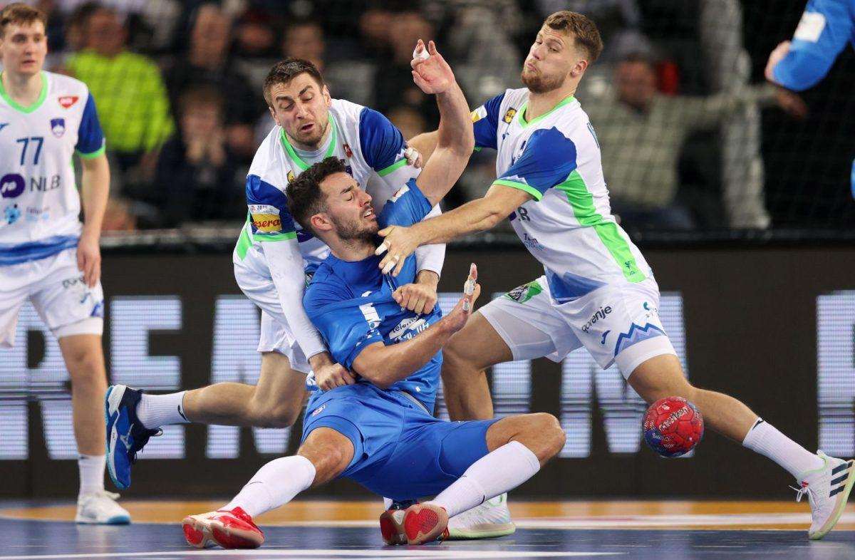 HRVATSKI RUKOMETAŠI PREGAZILI SLOVENCE: Martinović u napadu i Kuzmanović na vratima predvodili raspoloženu Hrvatsku Detalj utakmice Hrvatske i Slovenije / Foto: Hina