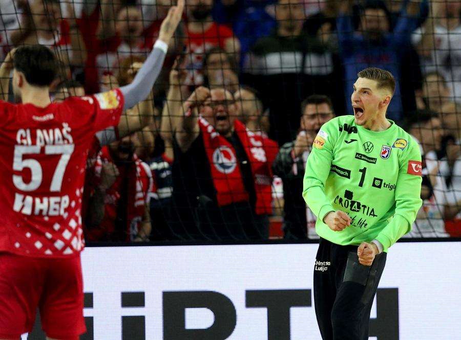 PORAZ U HANNOVERU: Hrvatski rukometaši poraženi od Njemačke i u drugoj pripremnoj utakmici za EP Filip Glavaš i Dominik Kuzmanović / Foto: Hina