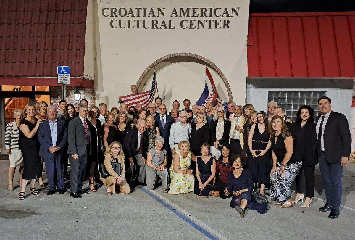 "ČUVARI DUHA DOMOVINE": Hrvatsko-američki kulturni centar ima ključnu ulogu u očuvanju hrvatske kulture, jezika i tradicije u SAD-u Ministar Gordan Grlić Radman bio je gost Hrvatsko-američkog kulturnog centra Kralj Tomislav u SAD-u / Foto: Fenix (MVEP)