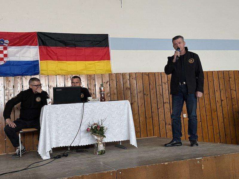 HEROJI DOMOVINSKOG RATA MEĐU ISELJENICIMA: Zajedništvom domovinske i iseljene Hrvatske ostvarena je pobjeda u Domovinskom ratu HEROJI DOMOVINSKOG RATA MEĐU ISELJENICIMA: Zajedništvom domovinske i iseljene Hrvatske ostvarena je pobjeda u Domovinskom ratu