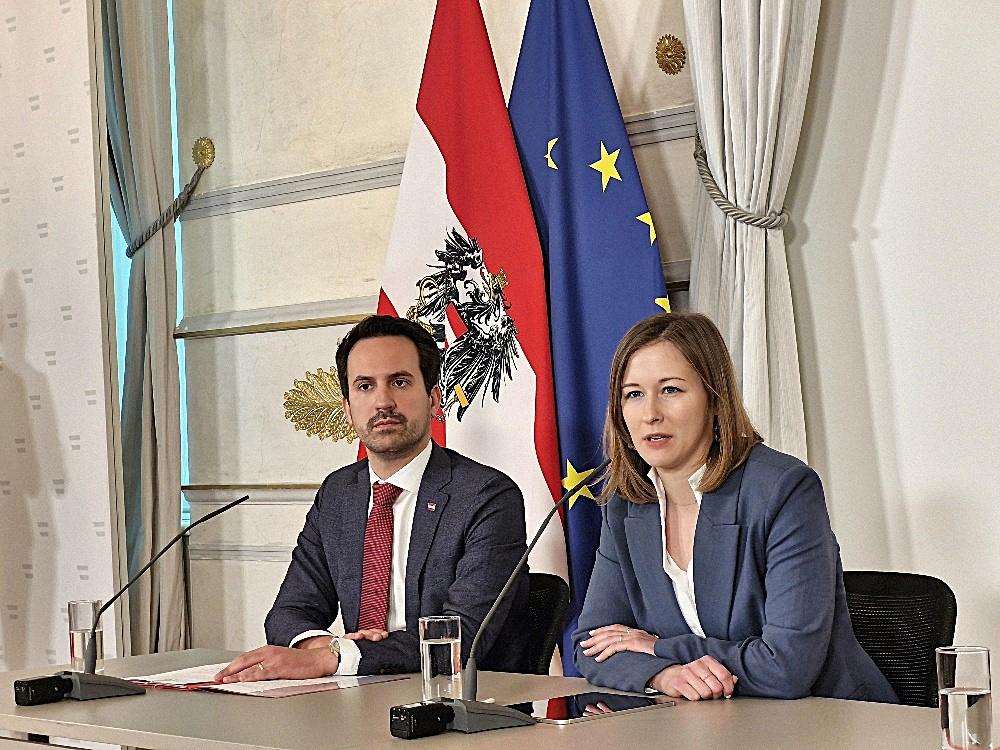 Ministarski „duo“ Wiederkehr- Plakolm (desno)