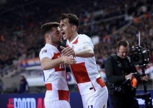 IZJAVE IGRAČA: Modrić prezadovoljan rezultatom i poziva na oprez, Budimir očekuje sasvim drugu utakmicu u Parizu, Livaković zahvalio gledateljima na sjajnoj atmosferi Martin Baturina i Ante Budimir slave pogodak protiv Francuske / Foto: Hina