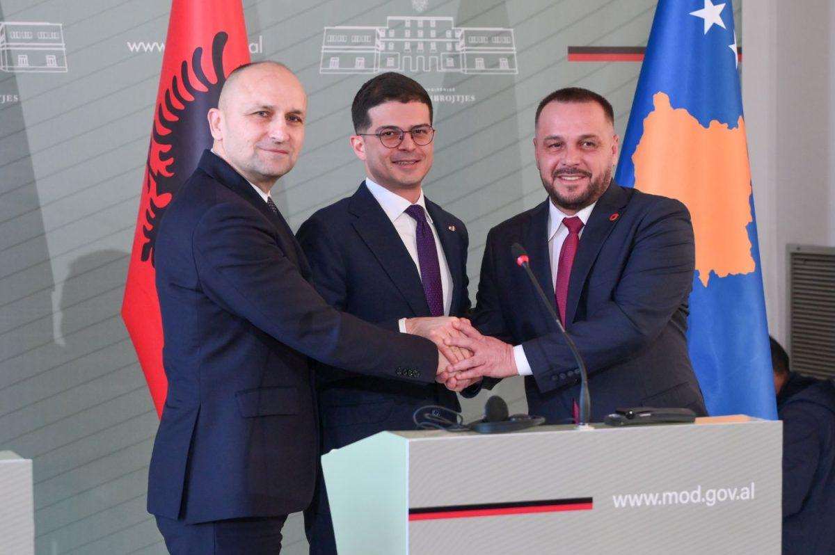 Deklaraciju su u Tirani potpisali ministri obrane triju zemalja Ivan Anušić, Pirr Vengu i Ejup Maqedonci / Foto: Hina