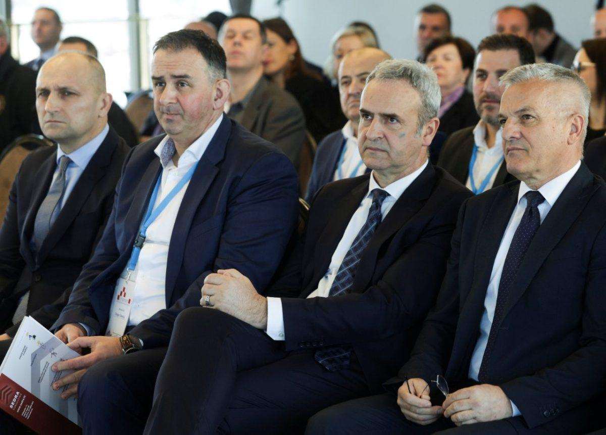 ZAGREB: Na konferenciji ZNAMEN-a Ivan Anušić izjavio "da nije međunarodne zajednice, sukob u BiH bi već eskalirao" Konferencija "Sigurnost u BiH - temelj mira i sigurnosti" / Foto: Hina