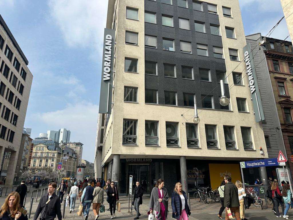 OPROSTILI SE S FRANKFURTOM: "Zbogom. Hvala na 50 godina u ovom prekrasnom gradu. Nedostajat ćeš nam" OPROSTILI SE S FRANKFURTOM: "Zbogom. Hvala na 50 godina u ovom prekrasnom gradu. Nedostajat ćeš nam"