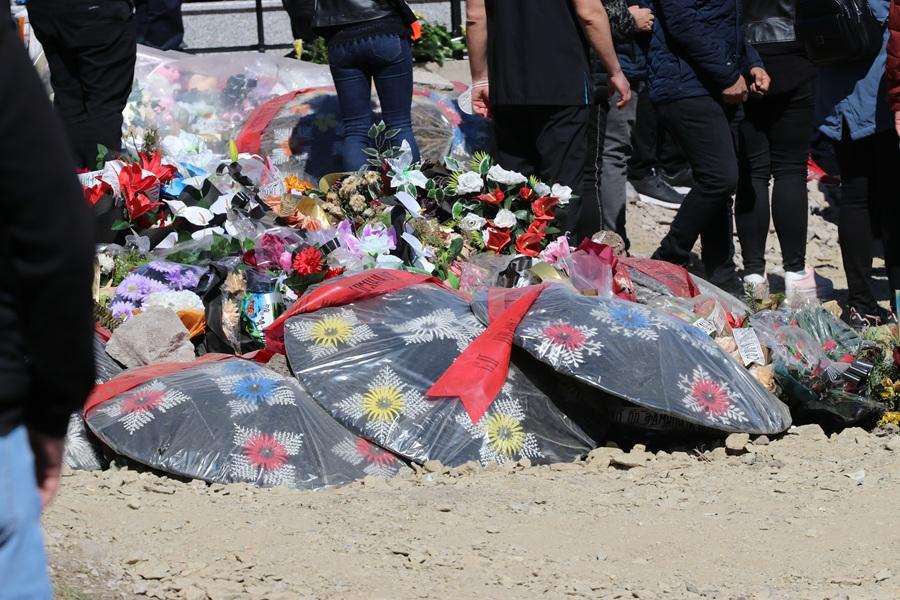 OGROMNA TUGA U SJEVERNOJ MAKEDONIJI: Počeli sprovodi poginulih u požaru u Kočanima Posljednji ispraćaj poginulih u požaru u Sjevernoj Makedoniji / Foto: Anadolu