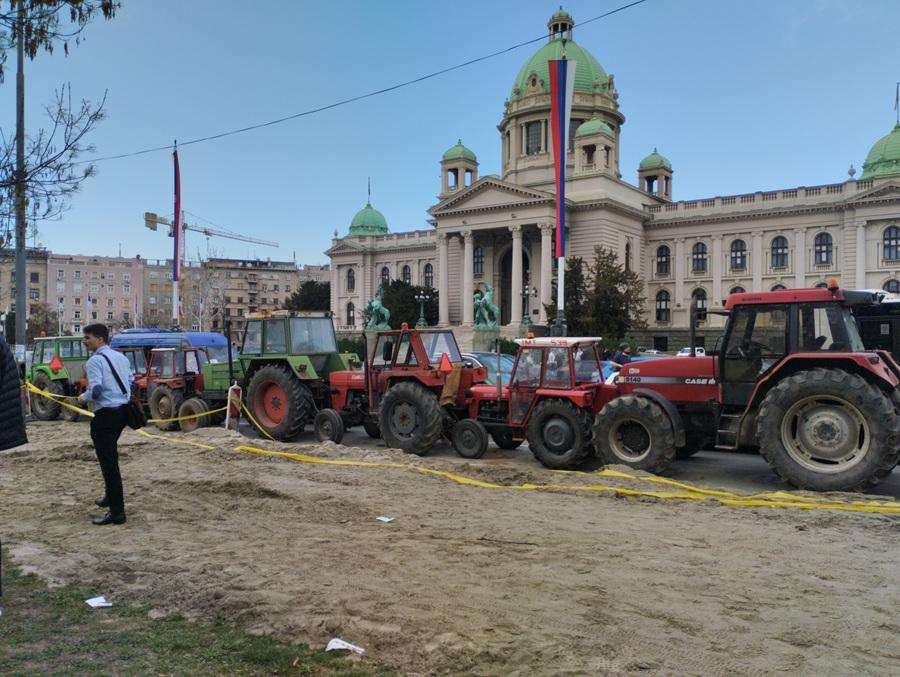 VELIKI SKUP "15 ZA 15": "Ovo je naša borba, ovo je naša budućnost i gradimo je svi zajedno" Beograd se priprema za veliki prosvjed / Foto: Hina