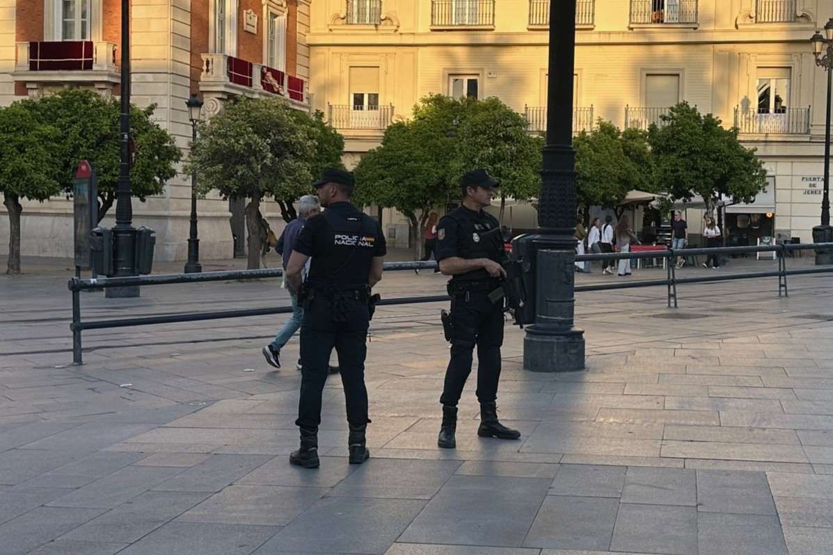 ŠPANJOLSKA U PRIPRAVNOSTI: Veliki tjedan među potencijalnim "lakim metama" džihadista Španjolska policija / Foto: Fenix (SIM)