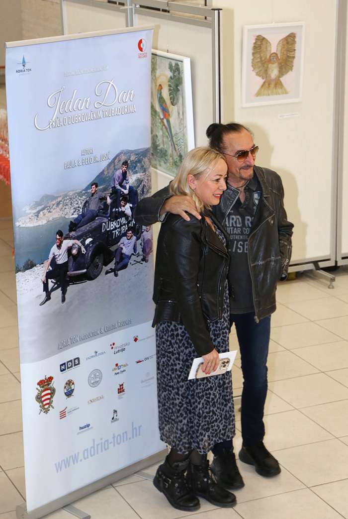 PREMIJERA FILMA O DUBROVAČKIM TRUBADURIMA ODUŠEVILA PUBLIKU: Emocije, glazba i povratak u jedno zaboravljeno vrijeme premijera dugometražnog dokumentarnog filma "JEDAN DAN - Priča o Dubrovačkim trubadurima" / Foto: Vjekoslav Gavrić