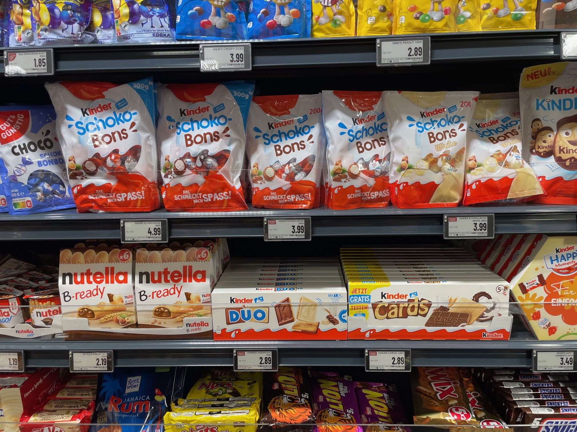 MILKA 4.99 EURA, SCHOGETTEN I RITTER SPORT 1.99 EURA: Kupci iznenađeni - Ovo su cijene čokolada u Njemačkoj Cijene slatkiša/ Foto: Fenix (SČ)