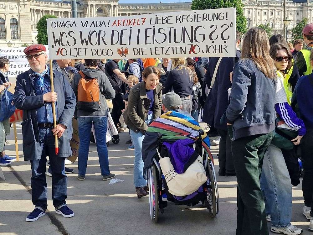 Prosvjed gradišćanskih Hrvata i koruških Slovenaca u Beču / Foto: Fenix (S. Herek)