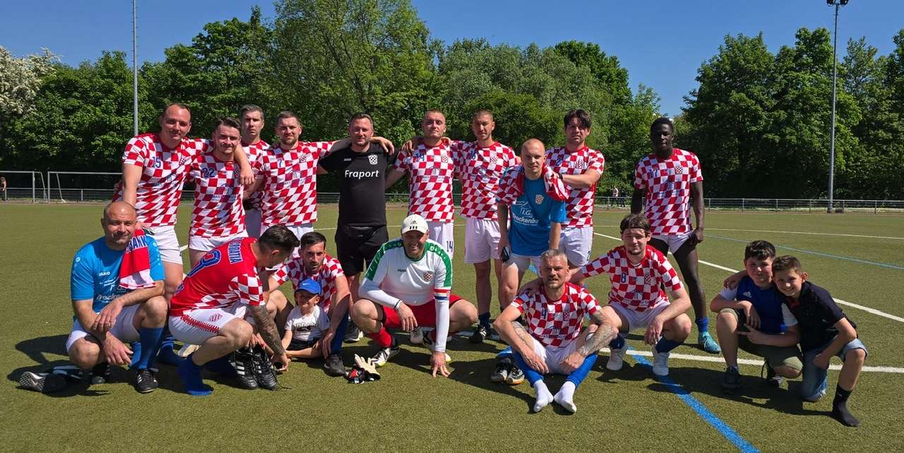 POBJEDA NAKON 6 KOLA: Croatia Frankfurt u derbiju začelja s 2:1 savladala Viktoria Preußen, Croatia II trećom uzastopnom pobjedom izbila na vrh ljestvice Druga momčad Croatije Frankfurt / Foto: Fenix (Daniel Pleša)