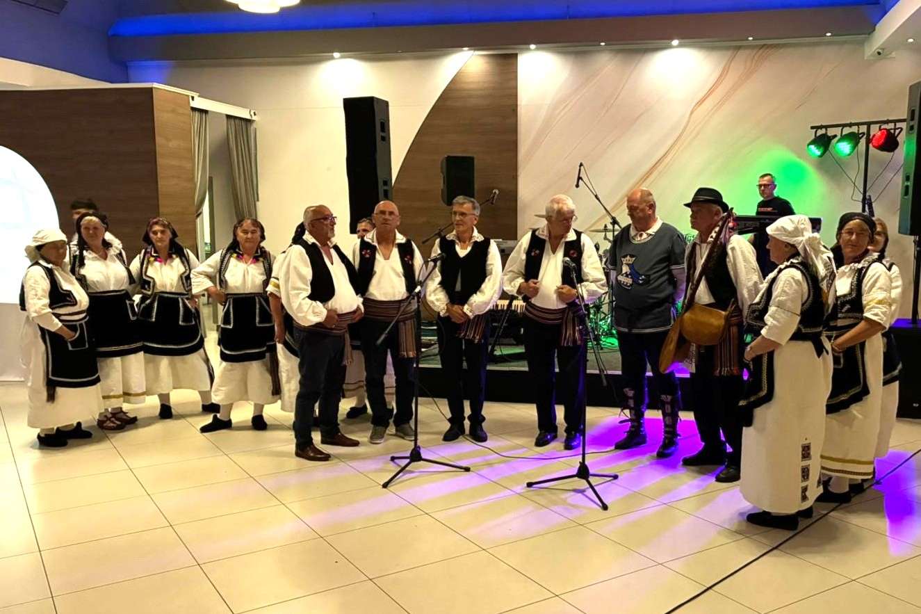 ODRŽANA PRVA JAJAČKA VEČER: Udruga prijatelja kraljevskog grada Jajca okupila mnoštvo Jajčana i njihovih gostiju u Zagrebu Prva Jajačka večer / Foto: Fenix (SIM)