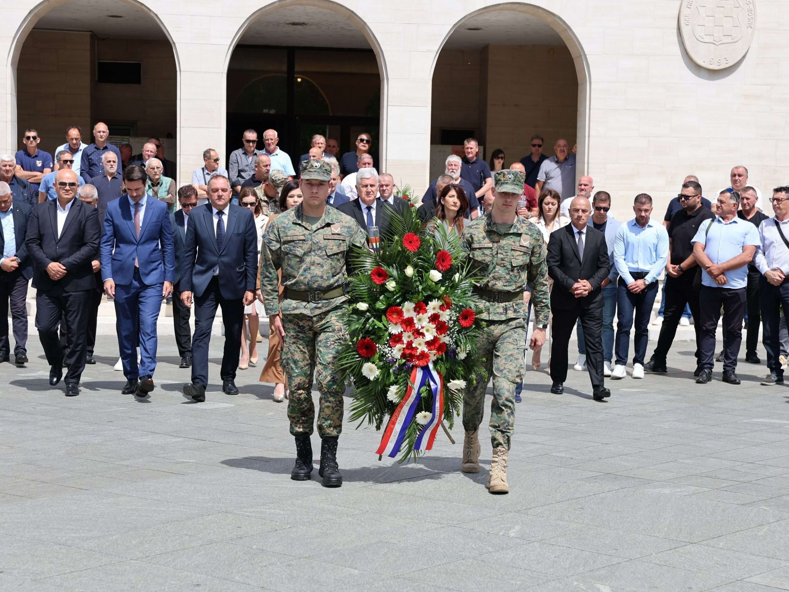 31. OBLJETNICA HVIDRA-e MOSTAR: Čović i izaslanstvo HNS-a BiH odali počast hrvatskim braniteljima