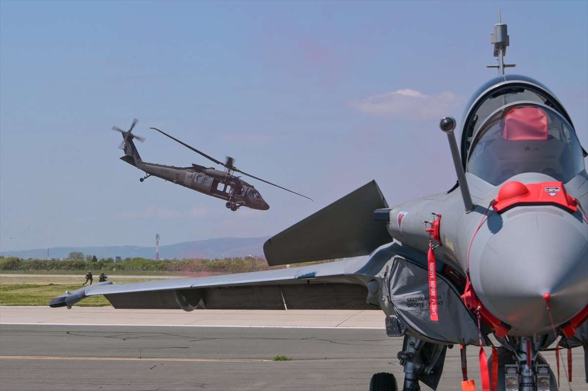 KOMPLETNA ESKADRILA: 12 borbenih zrakoplova Rafale prvi put predstavljeni u Hrvatskoj