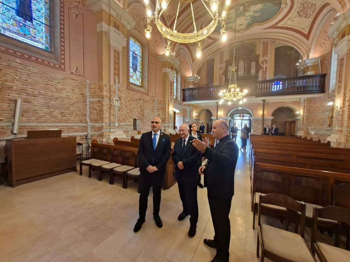 Mate Granić, Gordan Grlić Radman i mons. Fabijan Svalina / Foto: Fenix (MVEP)