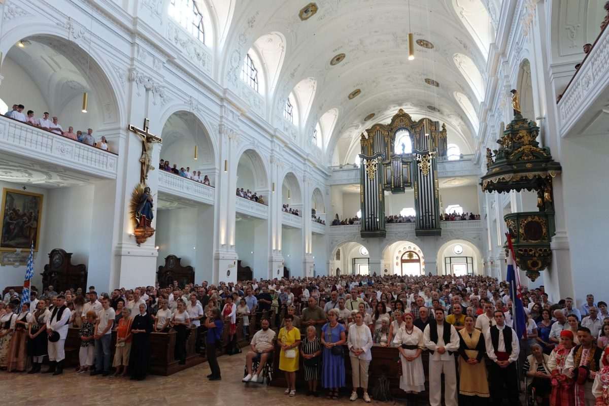 Misno slavlje na tradicionalnom hodočašću/ Foto: Fenix (SIM)