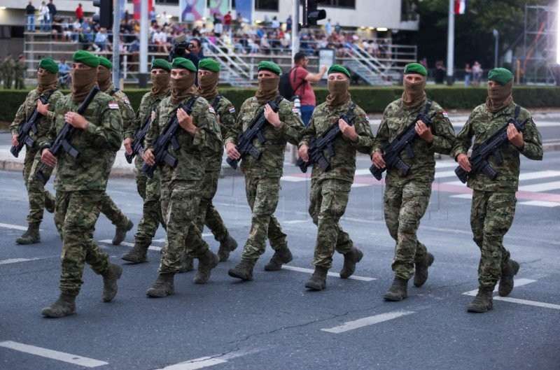 (FOTO) DOJMLJIVA GENERALNA PROBA: Na Svečani vojni mimohod za 30. godišnjicu VRO 'Oluja' dolaze oružane snage 9 stranih država
