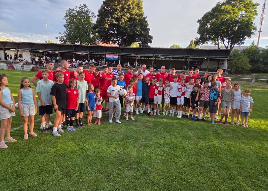 (FOTO) ZAJEDNIŠTVO KROZ IGRU: U Mannheimu održan susret učenika hrvatske nastave iz Baden-Württemberga HSK Zrinjski Mostar / Foto: Fenix (Jelena Trieb)