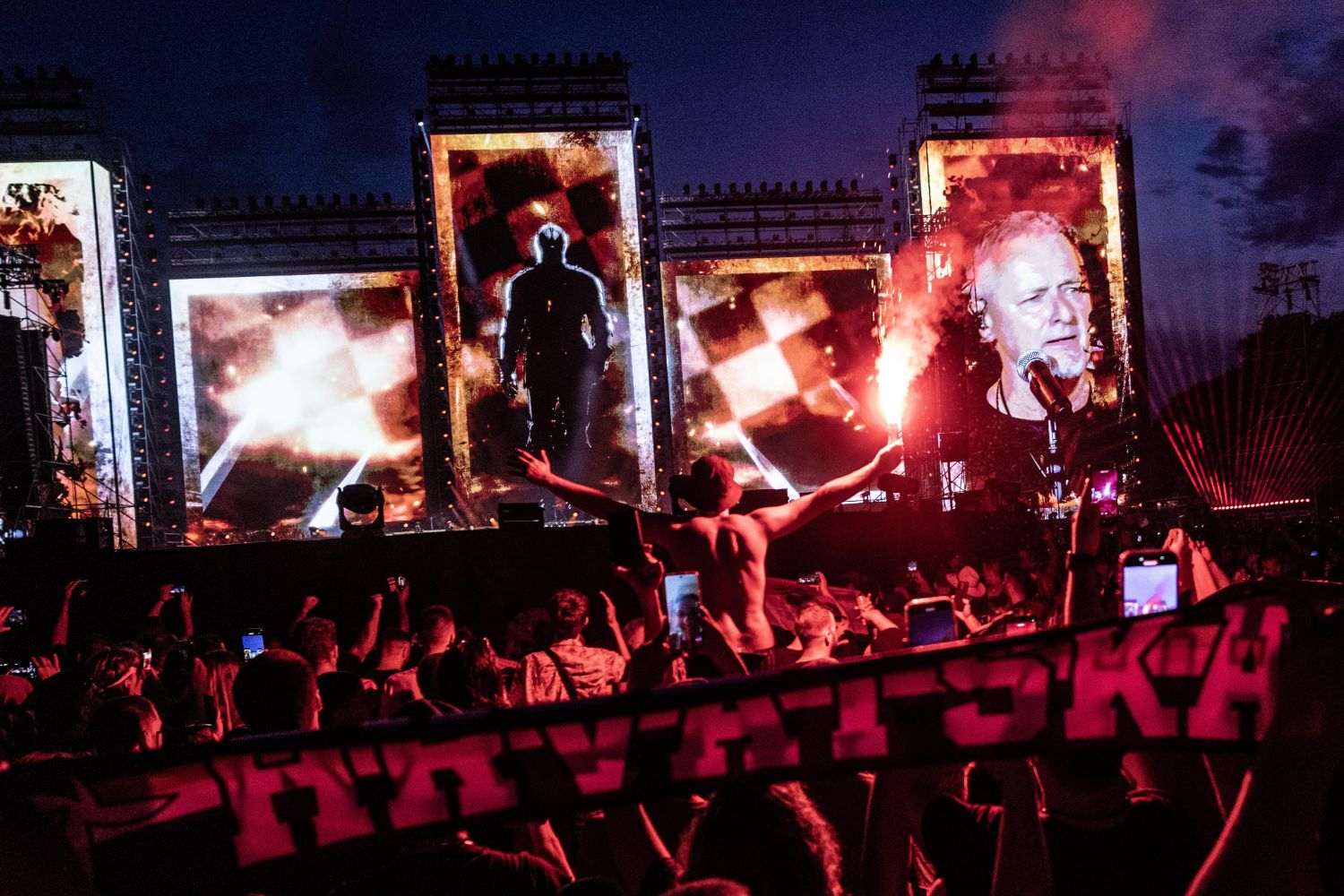 VELIČANSTVEN KONCERT NA HIPODROMU: Thompson otpjevao 30 pjesama pred više od 500 tisuća ljudi