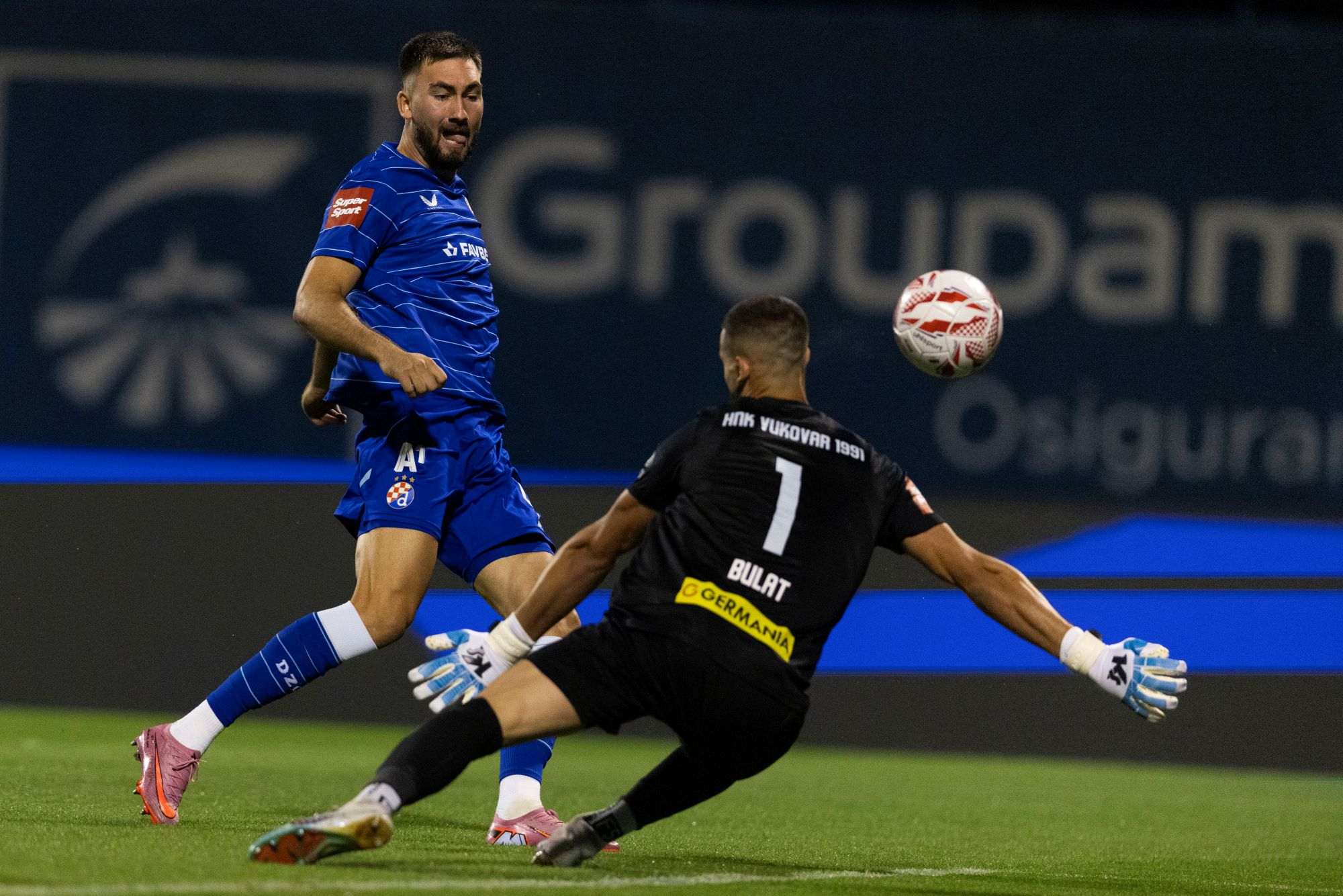 VISOKA 3:0 POBJEDA DINAMA: Pogocima Vidovića, Belje i Kulenovića Dinamo savladao Vukovar 1991 VISOKA 3:0 POBJEDA DINAMA: Pogocima Vidovića, Belje i Kulenovića Dinamo savladao Vukovar 1991