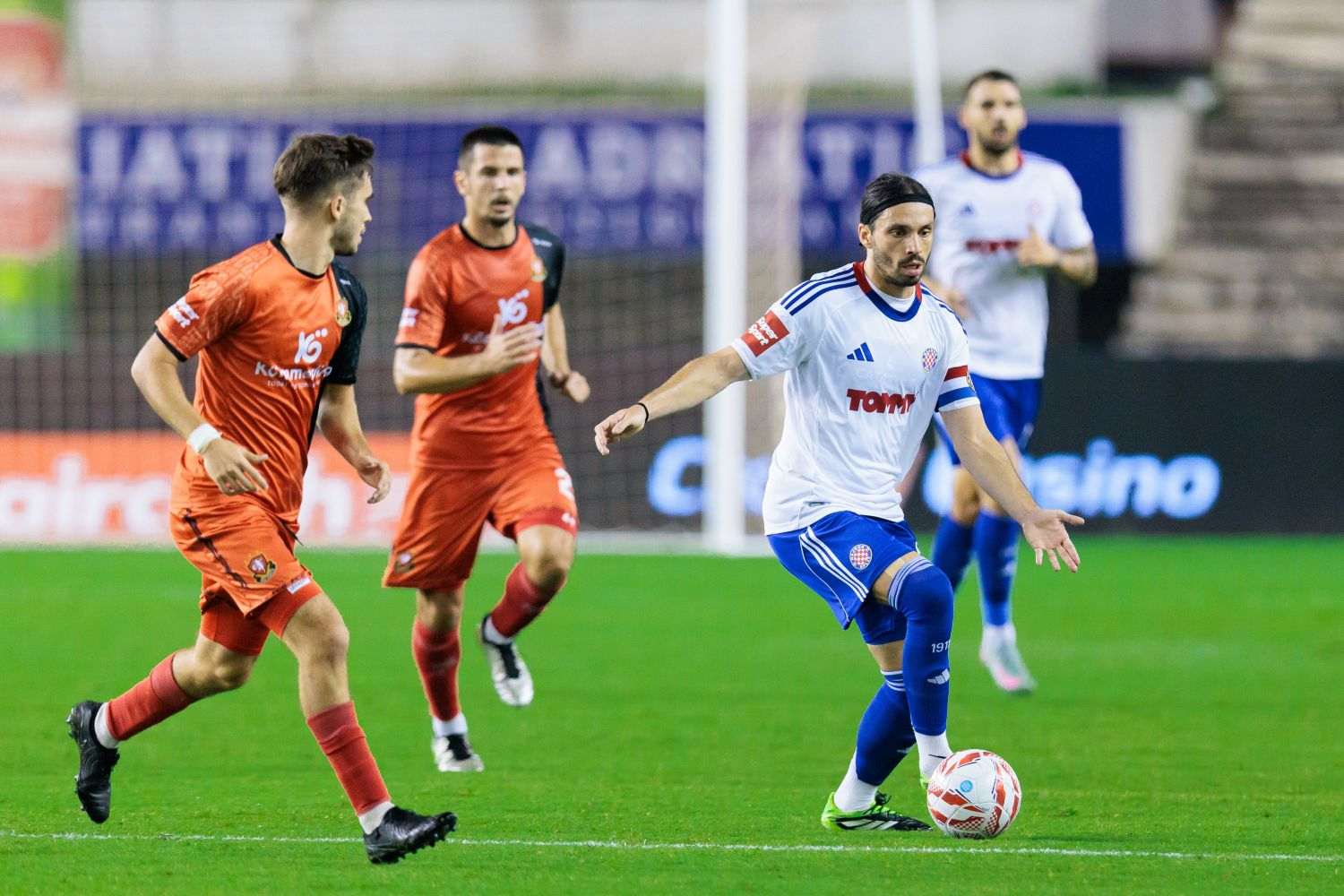 HAJDUK I TORCIDA SLAVILI NA POLJUDU: Hajduk savladao Goricu s 2:0, Torcida priredila koreografiju za obljetnicu Oluje HAJDUK I TORCIDA SLAVILI NA POLJUDU: Hajduk savladao Goricu s 2:0, Torcida priredila koreografiju za obljetnicu Oluje