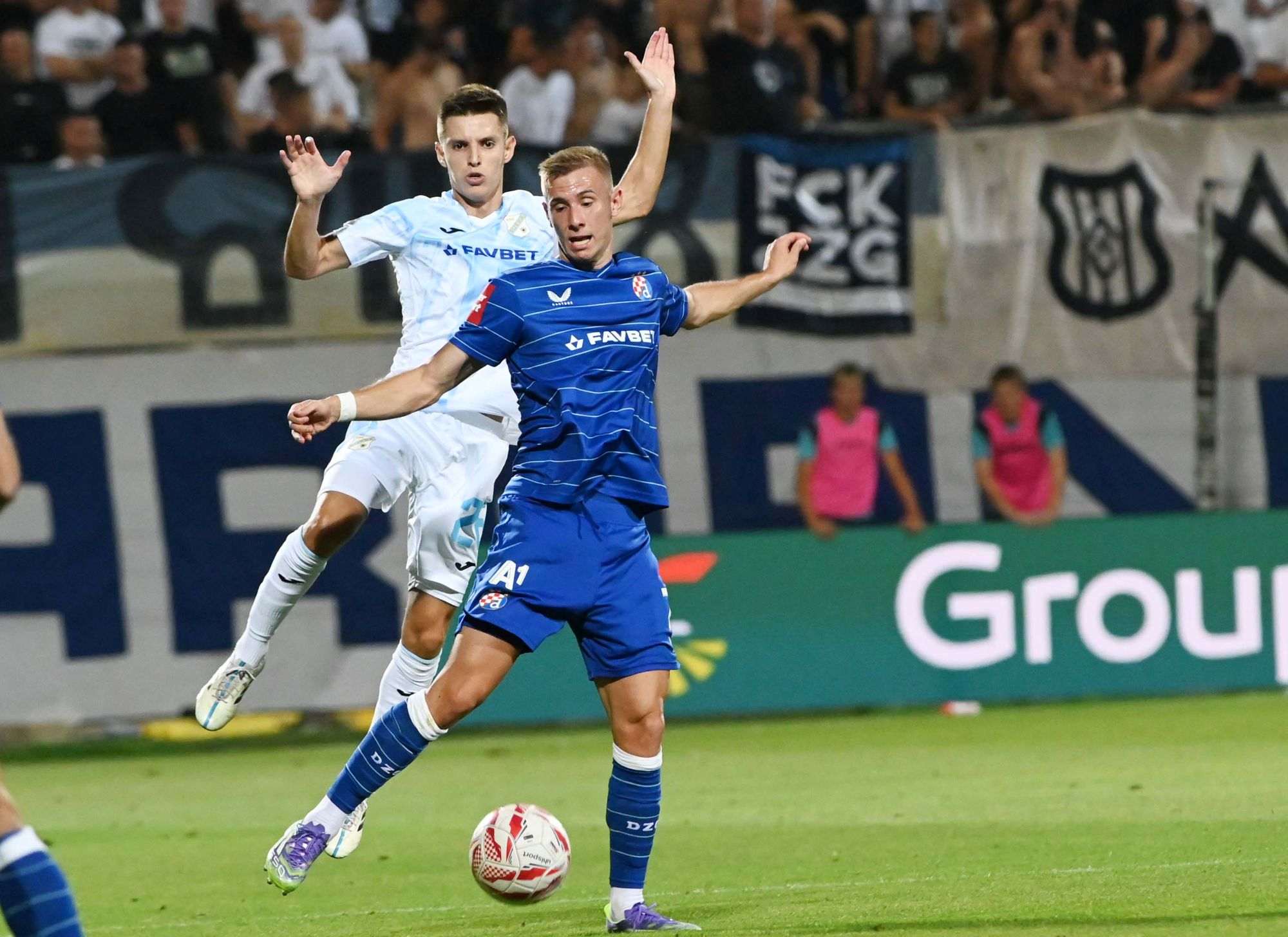 DINAMO PORAZIO PRVAKA NA RUJEVICI: Napadači Rijeke se ispromašivali, Beljo dvostruki strijelac za "modre" DINAMO PORAZIO PRVAKA NA RUJEVICI: Napadači Rijeke se ispromašivali, Beljo dvostruki strijelac za "modre"