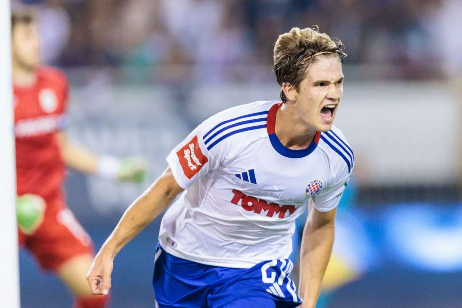 JADRANSKI DERBI BEZ POBJEDNIKA: Rokas Pukštas u sudačkoj nadoknadi donio bod Hajduku protiv Rijeke JADRANSKI DERBI BEZ POBJEDNIKA: Rokas Pukštas u sudačkoj nadoknadi donio bod Hajduku protiv Rijeke