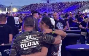 PROCJENA SPLITSKE POLICIJE: Na Thompsonov koncert u Sinj stiglo 150.000 posjetitelja sa 48.000 automobila