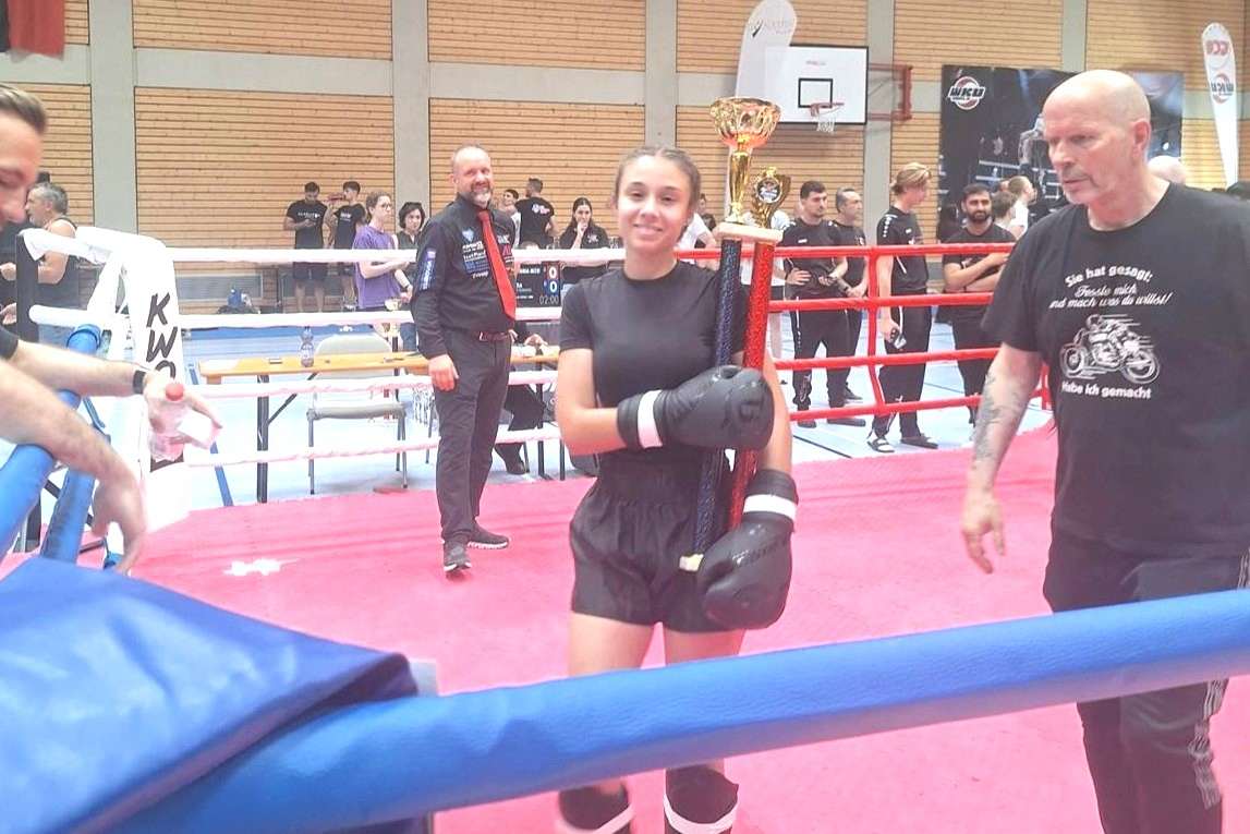 USPJEH MLADE HRVATICE: Diva Pavlović postala prvakinja Njemačke u kickboxu USPJEH MLADE HRVATICE: Diva Pavlović postala prvakinja Njemačke u kickboxu