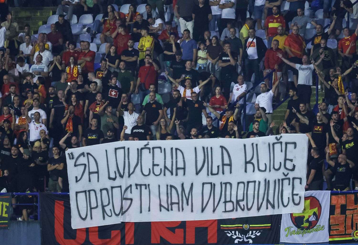 „TO JE SRAMOTA KOJA SE NE SMIJE PREŠUTJETI“: Navijači Lovćena s Cetinja ošto osudili napad na hrvatske navijače