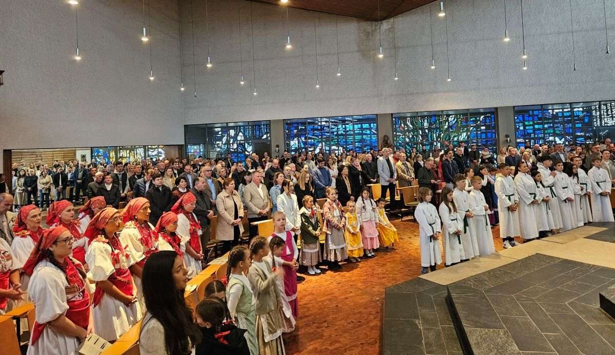 FRA JOSIP BEBIĆ SE OPROSTIO OD NJEMAČKE: Žalim samo što nisam više govorio vjernicima da se vrate u domovinu, ali ponekad nisam imao snage FRA JOSIP BEBIĆ SE OPROSTIO OD NJEMAČKE: Žalim samo što nisam više govorio vjernicima da se vrate u domovinu, ali ponekad nisam imao snage