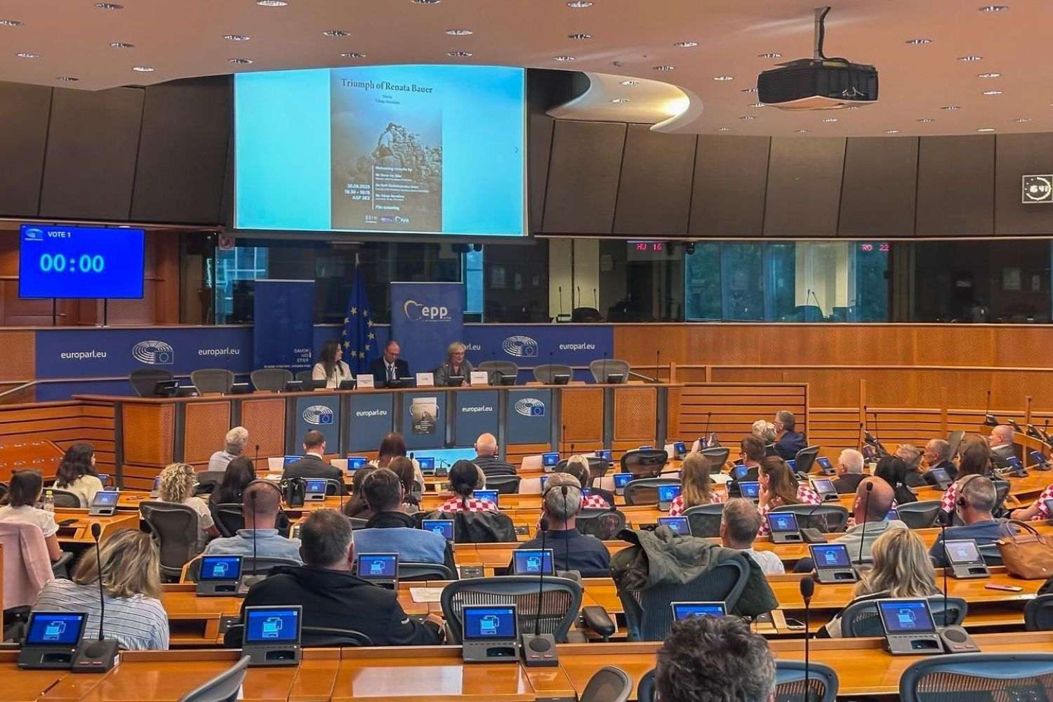 PRVA JAVNA PROJEKCIJA FILMA VIŠNJE STAREŠINE: U Europskom parlamentu prikazana "Pobjeda Renate Bauer“ PRVA JAVNA PROJEKCIJA FILMA VIŠNJE STAREŠINE: U Europskom parlamentu prikazana "Pobjeda Renate Bauer“