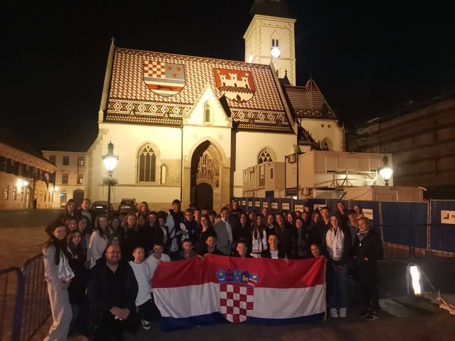NEZABORAVNO ISKUSTVO: Hodočašće krizmanika HKŽ München u Hrvatsku NEZABORAVNO ISKUSTVO: Hodočašće krizmanika HKŽ München u Hrvatsku