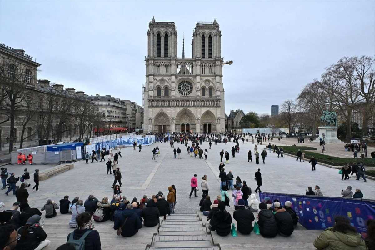 OKO 30.000 POSJETA DNEVNO: Parišku katedralu Notre-Dame od ponovnog otvaranja posjetilo 11 milijuna turista