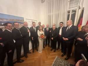 SVEČANOST U BERLINU: Hrvatsko izaslanstvo na čelu s premijerom Plenkovićem na Božićnom domjenku u Veleposlanstvu