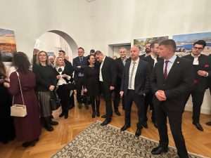 SVEČANOST U BERLINU: Hrvatsko izaslanstvo na čelu s premijerom Plenkovićem na Božićnom domjenku u Veleposlanstvu