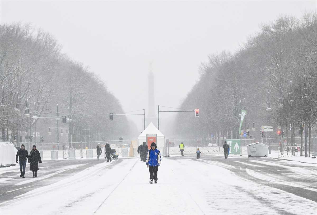 Snijeg u Berlinu/ Foto: Anadolu