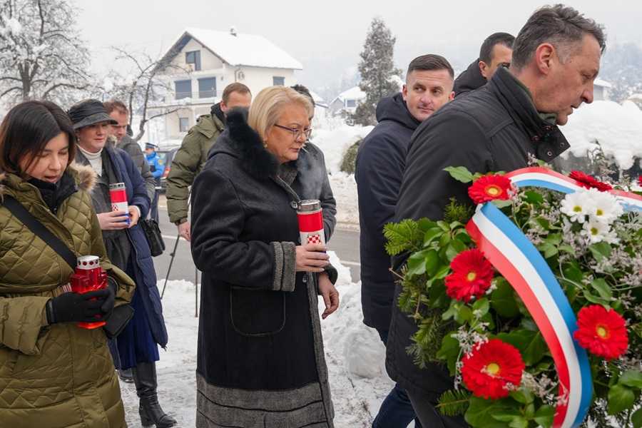 Obljetnica zločina u Buhim Kzćama / Foto: Ured Predsjednice Federacije BiH