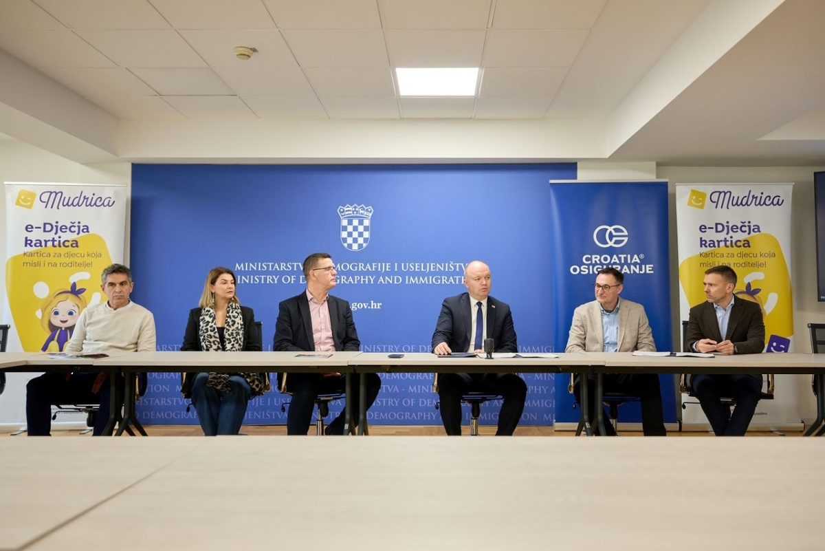 MUDRICA I CROATIA OSIGURANJE: Partnerstvo u službi obitelji i djece MUDRICA I CROATIA OSIGURANJE: Partnerstvo u službi obitelji i djece