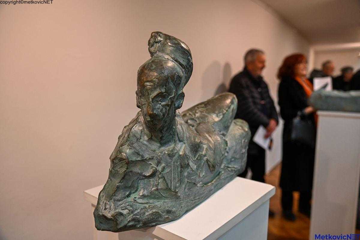 METKOVIĆ: Otvorena izložba „Modeliranje mora“ akademskog kipara Branka Ivana Imrovića Izložba ,Modeliranje mora’ / Foto: Fenix (ZV)