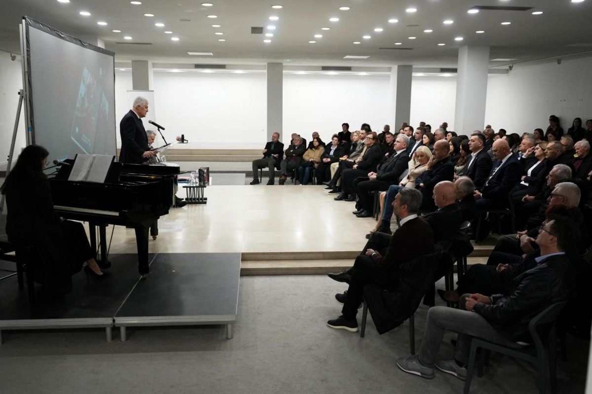 POSTHUMNO PREDSTAVLJENA KNJIGA Ž. RAGUŽA: „Razotkrivanje nametnutih narativa…“ doprinos rasvjetljavanju složenih okolnosti rata u BiH POSTHUMNO PREDSTAVLJENA KNJIGA Ž. RAGUŽA: „Razotkrivanje nametnutih narativa…“ doprinos rasvjetljavanju složenih okolnosti rata u BiH