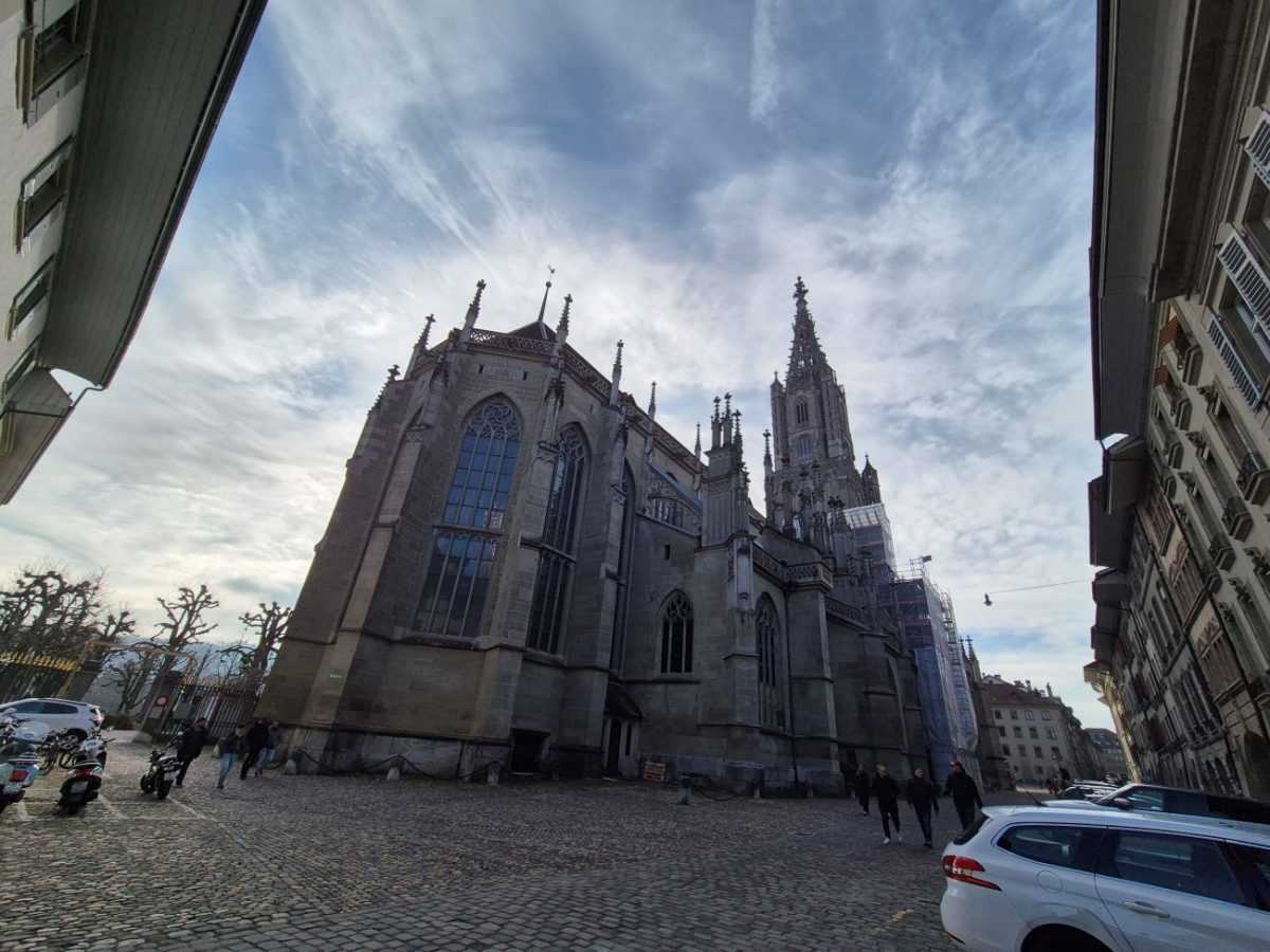 BERN - SVE SAMO NE OBIČAN GRAD: Što je u brojnim podrumima, zašto medvjed iznad grada, Eistein i još puno toga! BERN - SVE SAMO NE OBIČAN GRAD: Što je u brojnim podrumima, zašto medvjed iznad grada, Eistein i još puno toga!