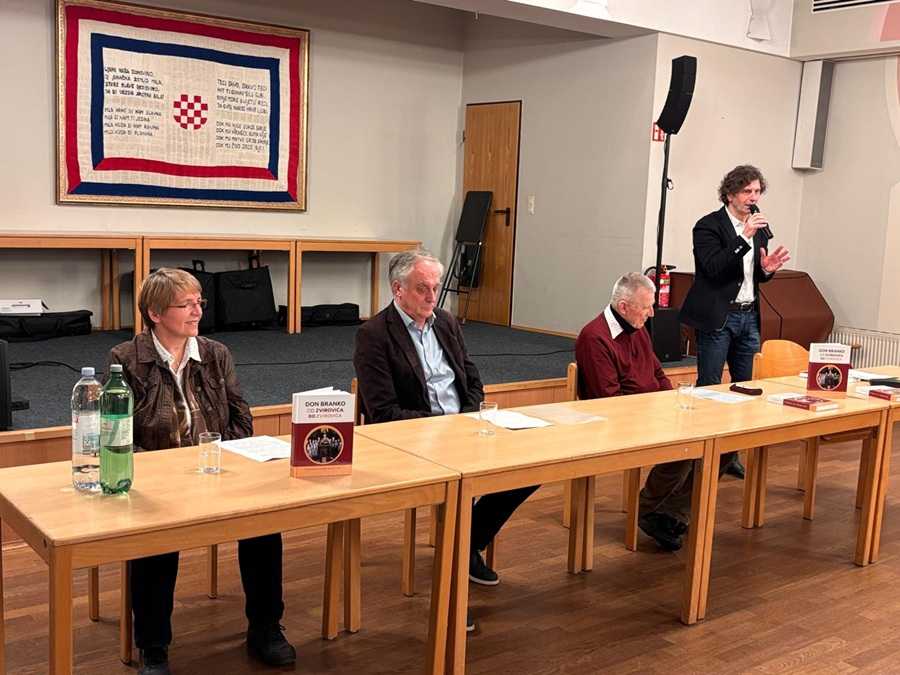 SVJEDOČANSTVO JEDNOG VREMENA: Predstavljena knjiga „Don Branko od Zvirovića do Zvirovića“ u Essenu Predstavljanje knjige „Don Branko od Zvirovića do Zvirovića “ / Foto: Ljiljana Sikavica