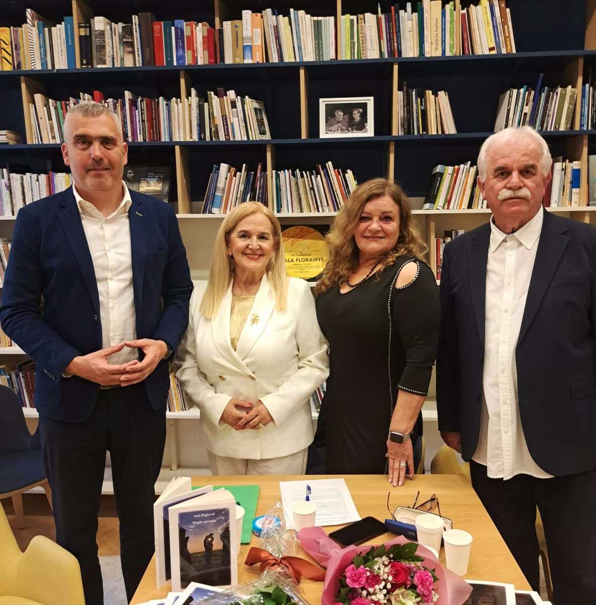 RATNA SJEĆANJA I POEZIJA: Bečka Hrvatica Ana Petrović u Splitu predstavila zbirku “Magla sjećanja” ana petrovic