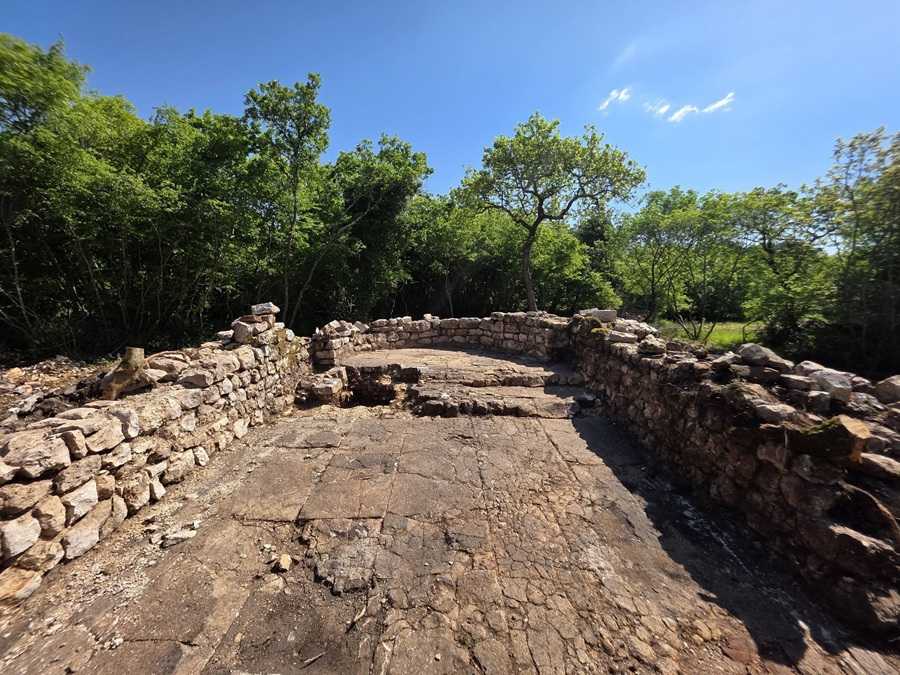 POREČ: Otkrivena 1.500 godina stara ranokršćanska crkva Otkrivena 1.500 godina stara ranokršćanska crkva / Foto: Hina