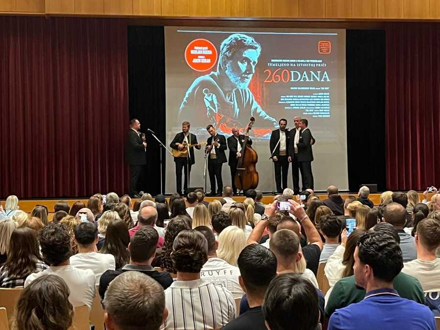 PREMIJERA FILMA „260 DANA” U MÜNCHENU: Snažna poruka koja ne ostavlja ravnodušnim Premijera filma „260 dana” / Foto: Ante Ćurčić